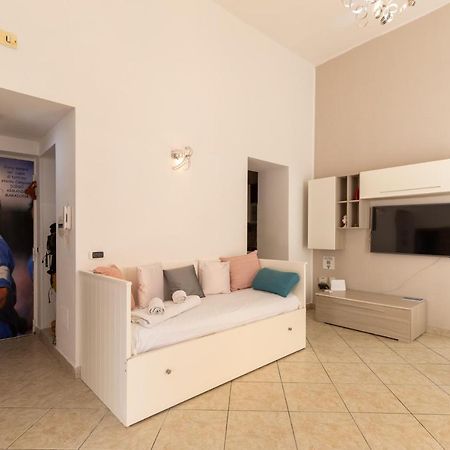 נאפולי Apartment With Sea View With 2 Lifts Above Montesanto! מראה חיצוני תמונה
