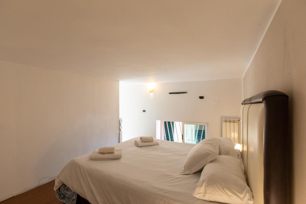 נאפולי Apartment With Sea View With 2 Lifts Above Montesanto! מראה חיצוני תמונה