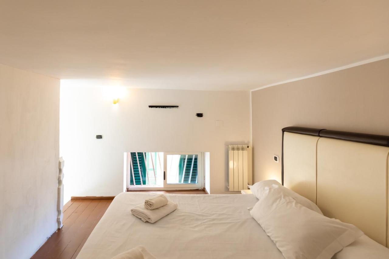 נאפולי Apartment With Sea View With 2 Lifts Above Montesanto! מראה חיצוני תמונה