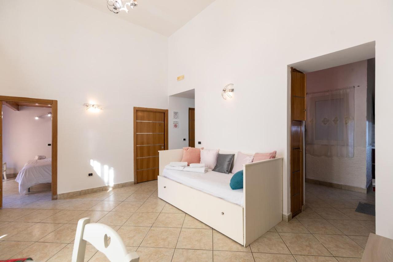נאפולי Apartment With Sea View With 2 Lifts Above Montesanto! מראה חיצוני תמונה